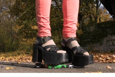 Platform Sandals On Fucktoy Cars 1