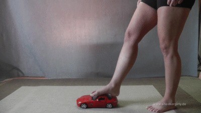 Sneaker-girl Fussballgirl07 – Toy-car Walk And Crush