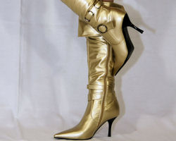 Goldene Stiefel